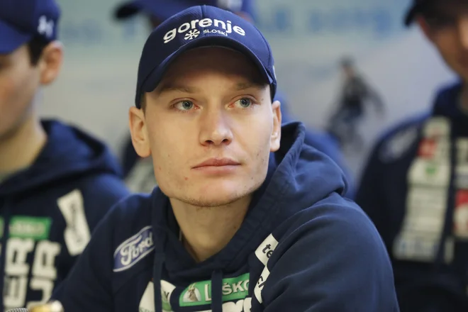 Anže Lanišek je po dveh&nbsp;predlanskih podvigih v Čajkovskem predvčerajšnjim slavil svojo tretjo zmago v poletni različici svetovnega pokala, potem ko je bil najboljši v Klingenthalu. FOTO: Leon Vidic