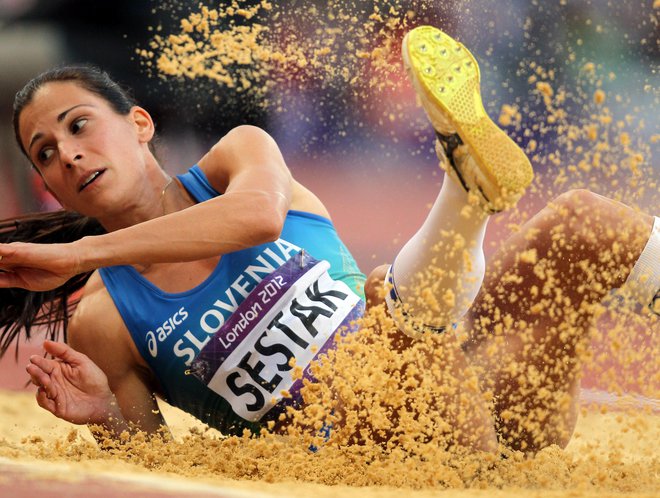 Na olimpijskih igrah v Pekingu je Marija Šestak le za tri centimetre zaostala za 3. mestom, medtem ko je bila na svojih zadnjih igrah v Londonu deseta. Foto Matej Družnik/Delo