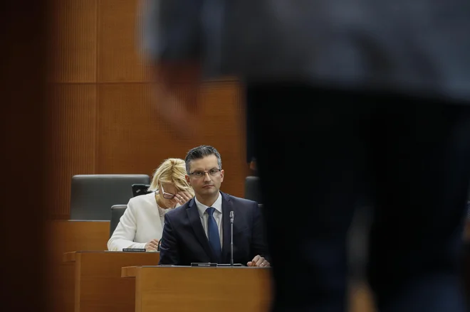 Na sestanku pri premieru Šarcu so se socialni partnerji dogovorili za spremembo pravilnika Ekonomsko-socialnega sveta. FOTO: Voranc Vogel