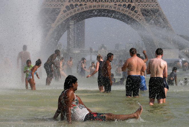 V Parizu so letos padali temperaturni rekordi. FOTO: Pascal Rossignol/Reuters