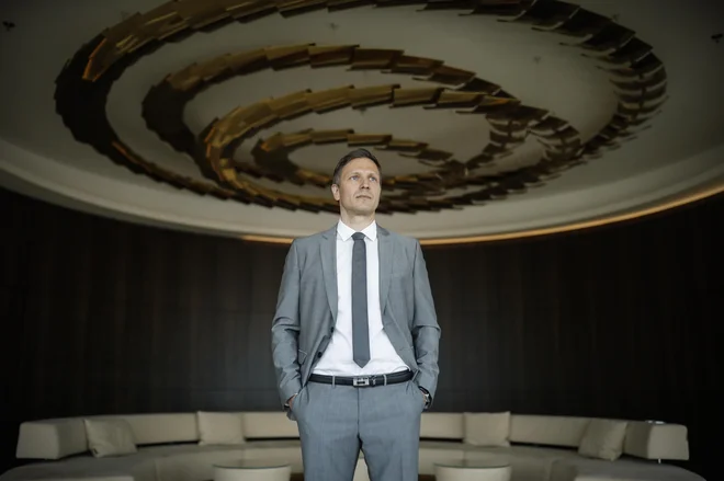 Damjan Kralj, glavni izvršni direktor družbe BTC, pravi, da bodo skupaj s strateškimi partnerji po načelih Družbe 5.0 z različnimi projekti postopno gradili pametno prihodnost. FOTO: Uroš Hočevar/Delo
