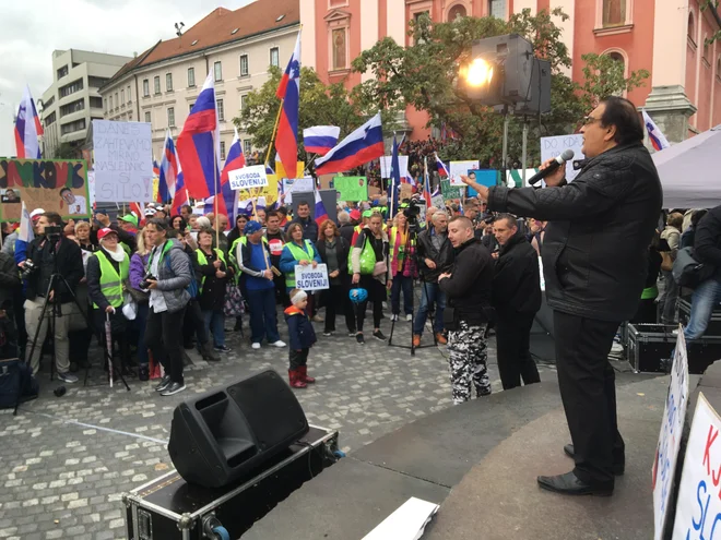 Med nastopajočimi je bil tudi Oto Pestner. FOTO: Uroš Hočevar/Delo