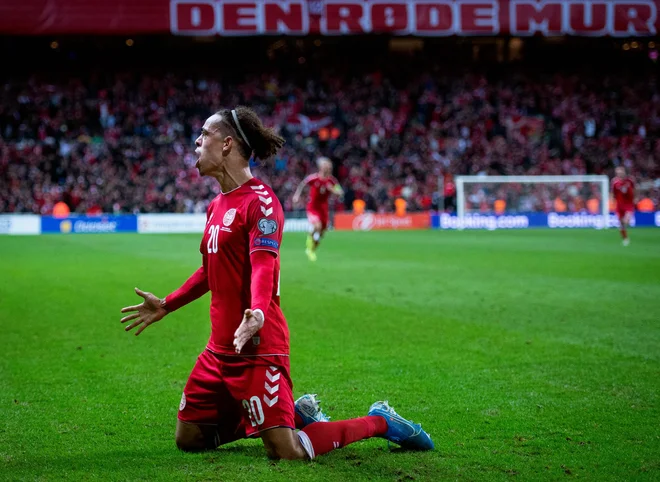 Danski junak na Parken štadionu v Københavnu je bil Yussuf Poulsen. FOTO: AFP