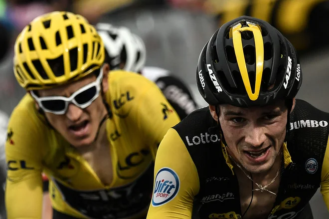 Primož Roglič (desno, ob njem Geraint Thomas) je lani Tour končal na 4. mestu, prihodnje leto bo bržkone meril višje. FOTO: AFP