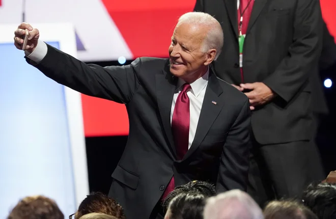 Nekdanji demokratski podpredsednik Joe Biden. FOTO: Shannon Stapleton/Reuters