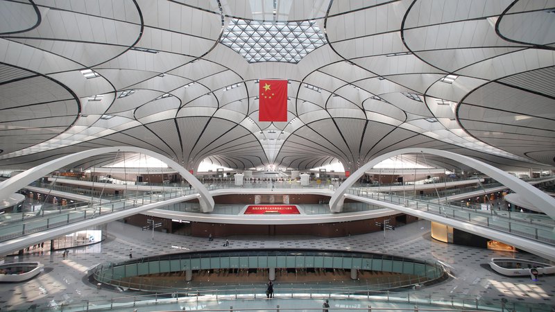 Fotografija: Kitajsko letališče je še eno v nizu megalomanskih gradbenih projektov, po katerih je znana ta država. FOTO: Jason Lee/Reuters