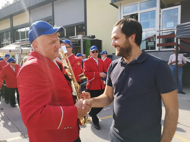 Marko Funkl, župan Hrastnika, (desno) je potezo Jasne Gabrič označil za neprimerno in neracionalno oziroma za potezo, ki slabša dobre sosedske odnose. Foto