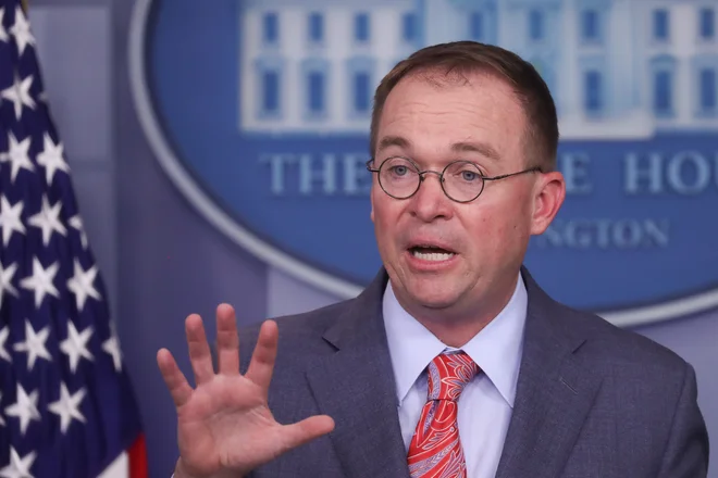 Mick Mulvaney je dejal, da je Trump želel, da Ukrajina preišče zavrženo teorijo zarote o vpletanju v ameriške volitve leta 2016. FOTO: Leah Millis/Reuters