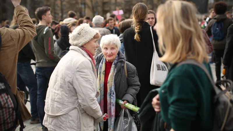 Fotografija: Storitve dolgotrajne oskrbe bo po projekcijah leta 2050 nujno potrebovalo devet od desetih ljudi, starejših od 80 let. Foto Jure Eržen