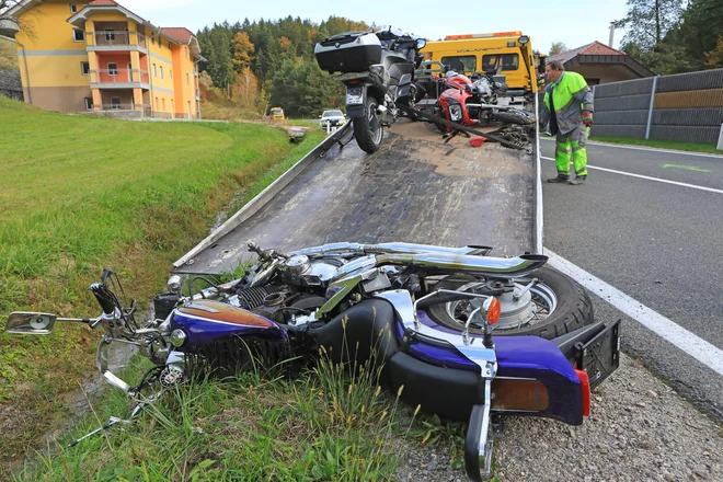 Letos je na cestah na območju celjske policijske uprave umrlo 20 ljudi, lani v enakem obdobju 10. FOTO: Tadej Regent/Delo