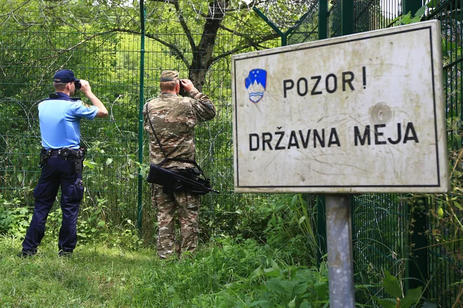 Slovenska politika izraža resne pomisleke o izpolnjevanju hrvaških pogojev za vstop v schengen. FOTO: Tomi Lombar/Delo