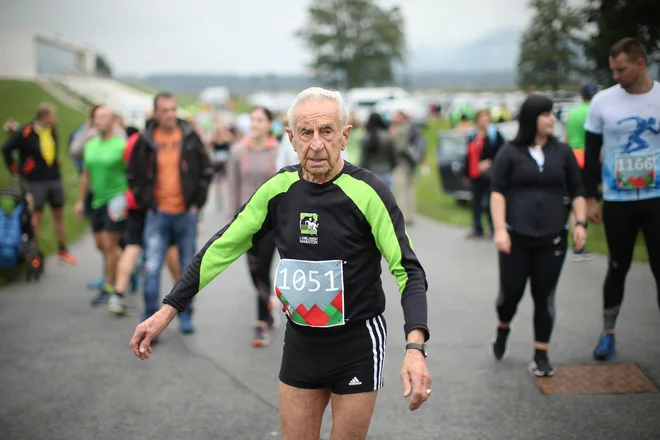 <strong>Miroslav Rant</strong> se je s tekom začel ukvarjati šele ob abrahamu. FOTO: Jure Eržen/Delo