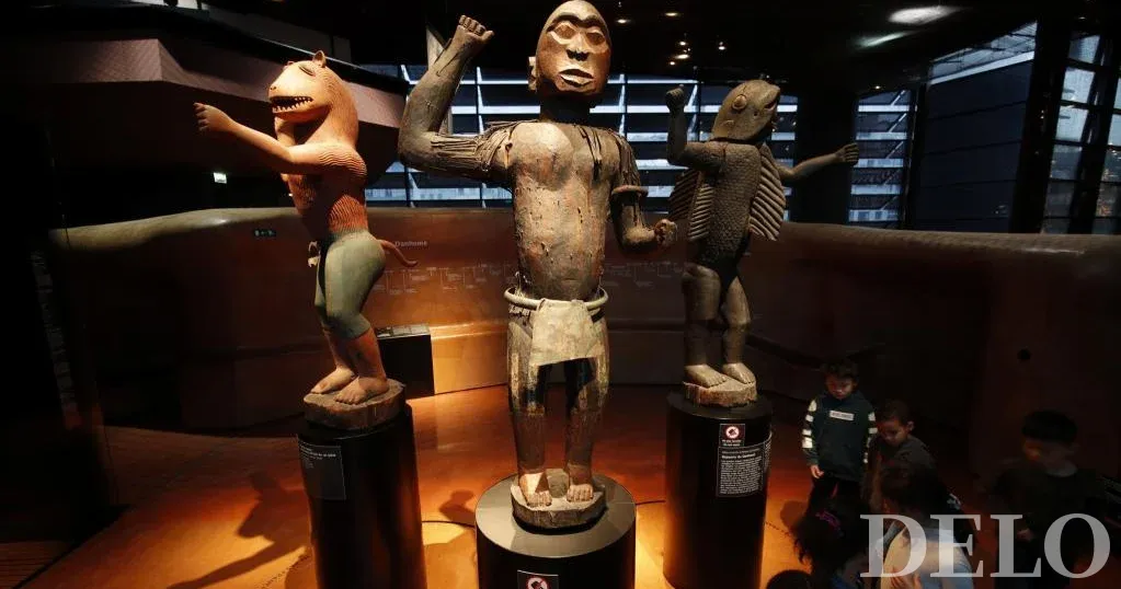 La France restituera au Bénin les œuvres d’art pillées à l’époque coloniale