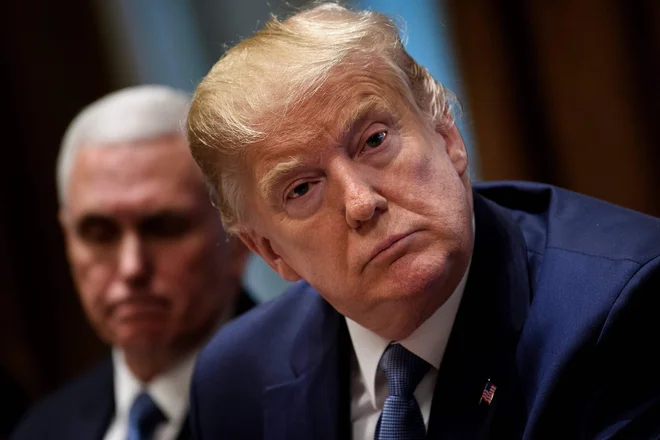 Donald Trump na dan povprečno zavaja ali laže 32-krat, je preštel Washington Post. FOTO: Brendan Smialowski/AFP