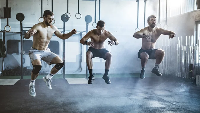 Fotografija: HIIT, kar pomeni kratke, od 20 do 90 sekund dolge intervale intenzivnih kardio vadb, je časovno učinkovita alternativa za vadbo, ki prinaša napredek. Foto: Shutterstock