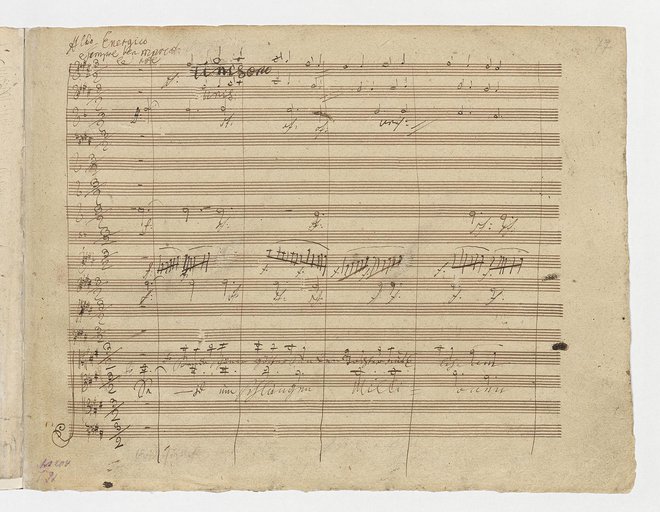 V avstrijski Narodni knjižnici je na ogled razstava dela izvirnega notnega zapisa 9. simfonije z Beethovnovimi rokopisnimi opombami, ki jo je posodila Berlinska državna knjižnica. Foto Carola Seifert / Staatsbibliothek Zu Berlin