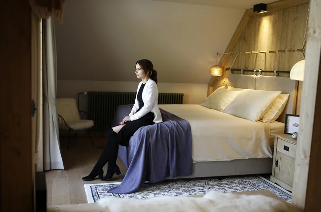 Župani evropskih velemest očitajo Airbnbju, da omogoča nezakonito hotelsko dejavnost, in zahtevajo nove predloge zakonodaje. FOTO: Blaž Samec/Delo