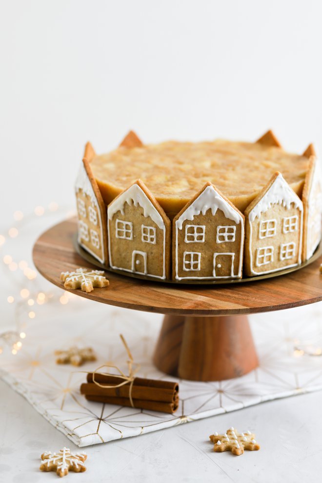 Božična karamelna torta. FOTO: Nina Kastelic/Leaneen