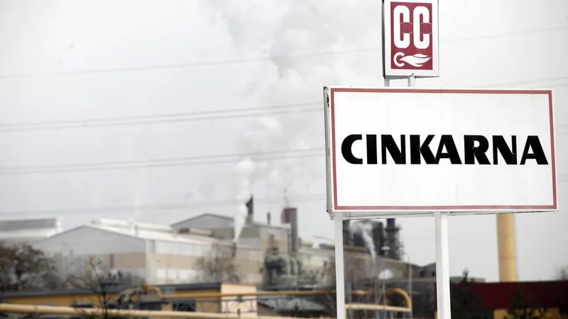 Fotografija: Cinkarna Celje bo letos po oceni uprave ustvarila 168,8 milijona evrov prodaje, medtem ko prihodnje leto po načrtih tri odstotke več. Foto Mavric Pivk/Delo