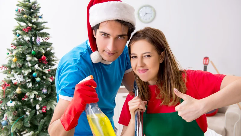 Fotografija: 89 odstotkov vprašanih med božičnimi in novoletnimi prazniki več časa posveti čiščenju in pospravljanju. FOTO: Shutterstock