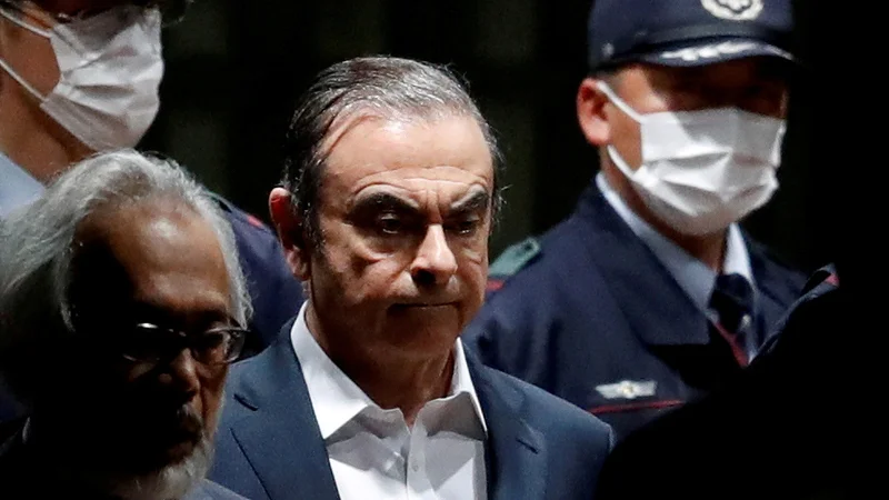 Fotografija: Carlos Ghosn aprila letos na sodišču. FOTO: Issei Kato/Reuters