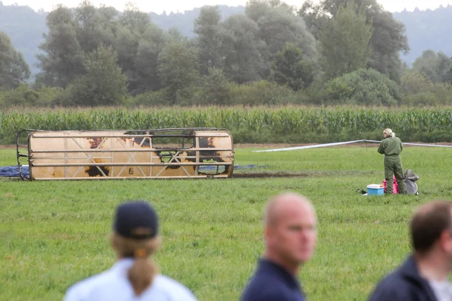 V balonarski nesreči so življenje izgubili štirje ljudje, še dva sta umrla naknadno v bolnišnici. FOTO: Marko Feist/Slovenkse novice