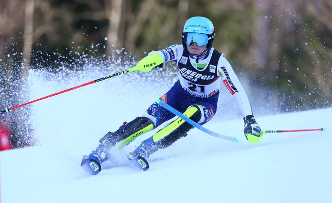 Meta Hrovat je spet doživela razočaranje. Tako na prvi kot drugi progi je naredila veliko napako, kar jo je zasidralo na končno 28. mestu. FOTO: Antonio Bronic/Reuters