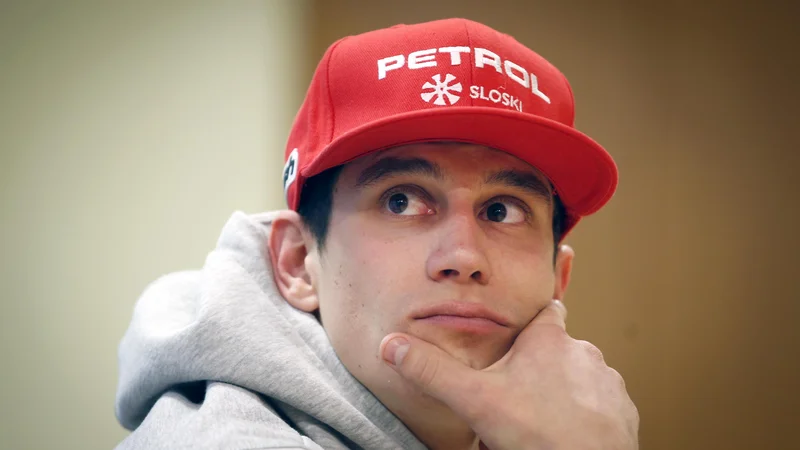 Žan Kranjec je po tretjini sezone za svetovni pokal daleč pred vsemi drugimi slovenskimi reprezentanti. V treh veleslalomih je dvakrat stal na stopničkah. FOTO: Matej Družnik/Delo