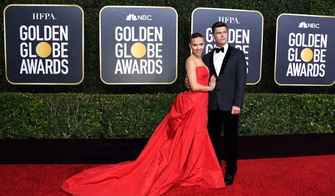 Igralka <strong>Scarlett Johansson </strong>z zaročencem in igralcem<strong> Colinom Jostom.</strong> FOTO:&nbsp;Valerie Macon/AFP