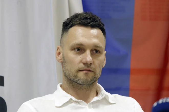 Luka Žvižej je rekorder po številu golov za Slovenijo.