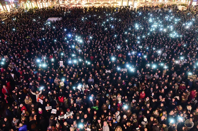 Po najhujšem napadu na svojih tleh po koncu druge svetovne vojne je Francija uvedla izredne razmere, ki so veljale do novembra 2017. FOTO: Eric Cabanis/AFP