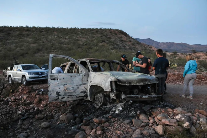 Člani mehiškega mamilarskega kartela La Linea so novembra lani ubili tri ženske in šest otrok dveh mormonskih družin. FOTO: Herika Martinez/AFP