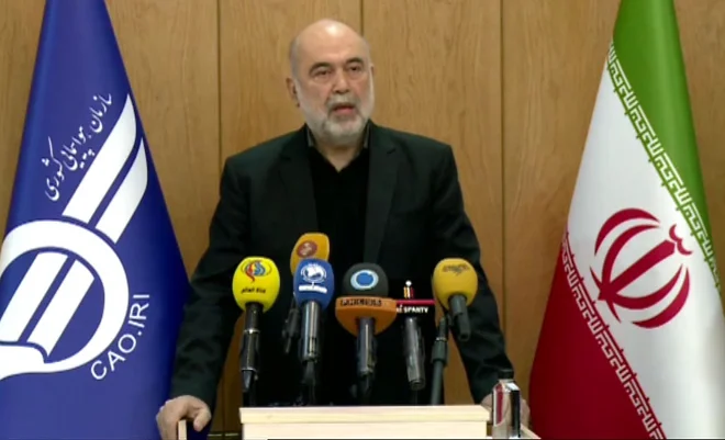 Nekaj je jasno, letala ni zadela raketa, je poudaril vodja iranske letalske civilne organizacije Ali Abedzadeh. FOTO: AFP