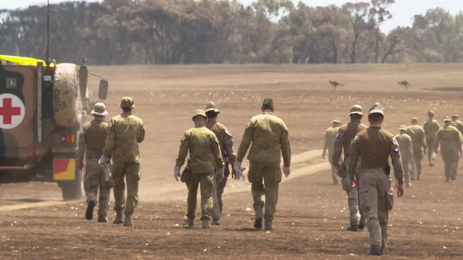 Požari na območju gore Gospers severozahodno od Sydneyja so goreli skoraj tri mesece. FOTO: Australian Department Of Defence via Reuters