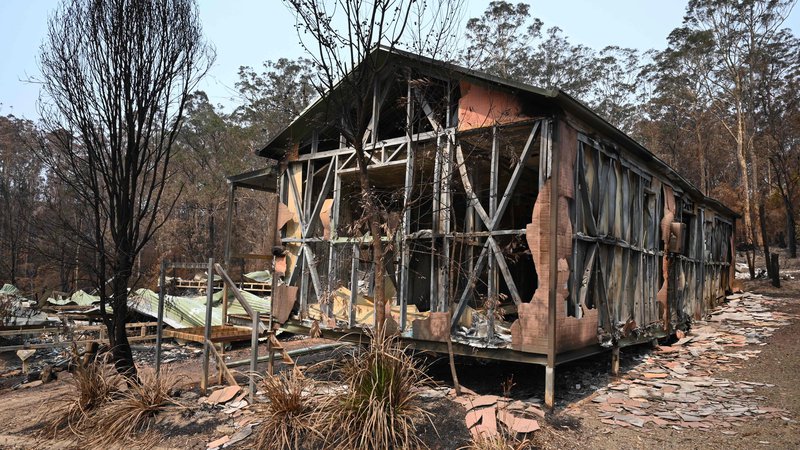 Fotografija: Požari na območju gore Gospers severozahodno od Sydneyja so goreli skoraj tri mesece. FOTO: Peter Parks/AFP