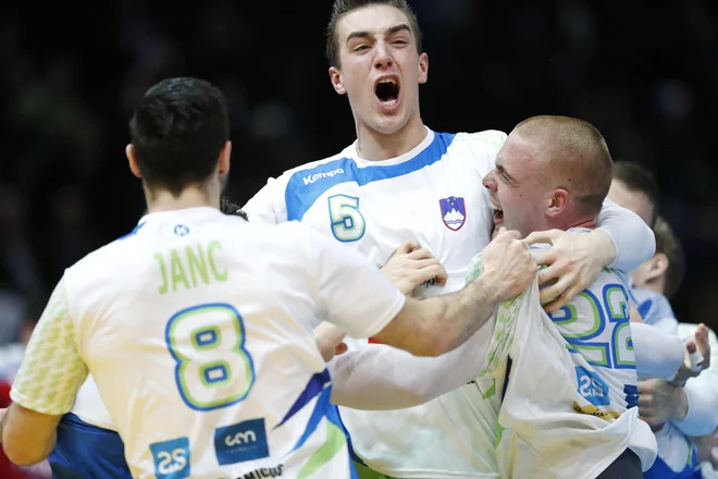 Nik Henigman se je pred tremi leti veselil brona na SP v Parizu. FOTO: Uroš Hočevar