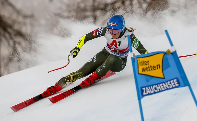 Mikaela Shiffrin je nazadnje tekmovala v kombinaciji v Zauchenseeju, enako kot Petra Vlhova. Obe sta odstopili v superveleslalomskem delu. FOTO: Matej Družnik/Delo