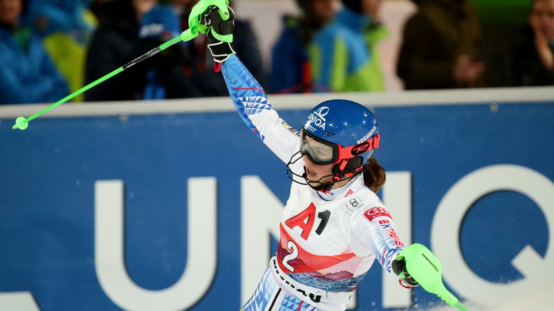 Fotografija: Petra Vlhova je ujela zmagovalni ritem, leto 2020 je začela z zmago na slalomu v Zagrebu, danes ji je dodala še drugo v Flachauu. FOTO: Reuters
