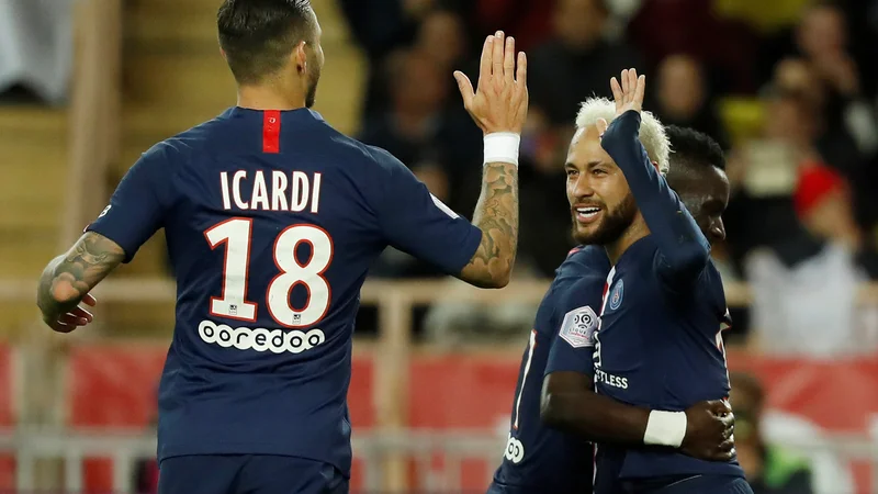Fotografija: Tudi občasno kontroverzna Mauro Icardi in Neymar sta se podredila pariškemu kolektivu. FOTO: Reuters