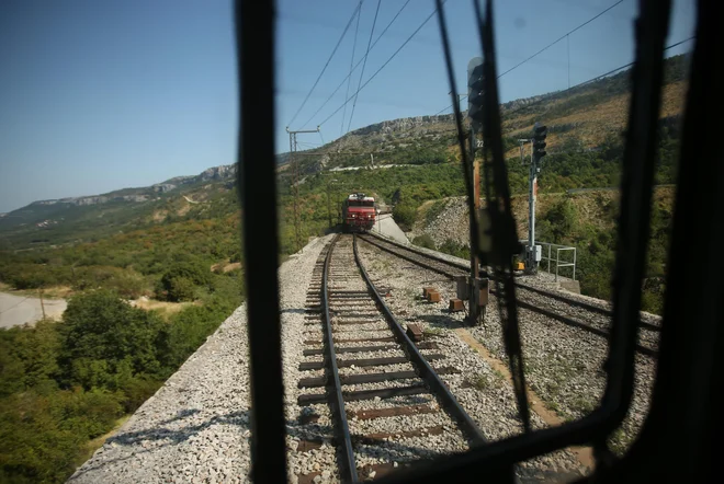 Priprave na gradnjo drugega tira se bližajo sklepni fazi. FOTO: Jure Eržen/Delo