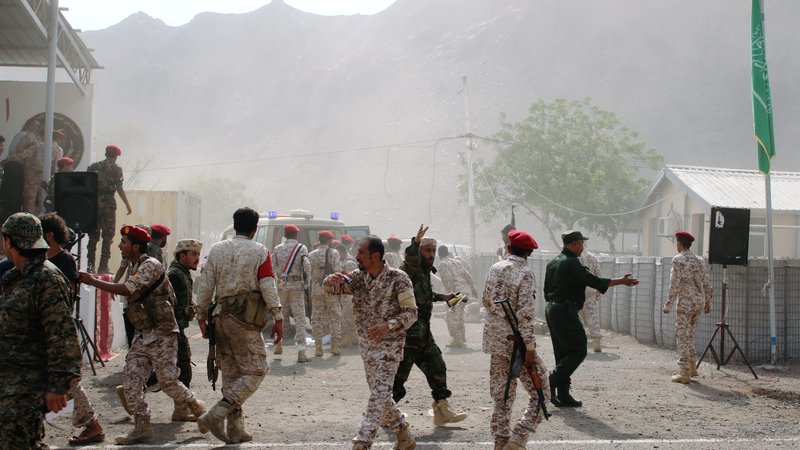 Fotografija: Oboroženi spopadi v Jemnu so zahtevali več tisoč življenj. Trajajo od eta 2015. FOTO: Fawaz Salman/Reuters