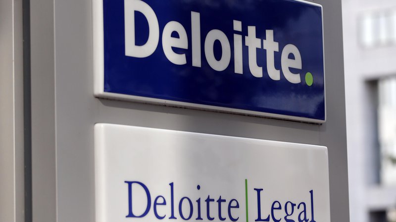 Fotografija: Deloitte od leta 2003 na šest mesecev opravi pregled sentimenta centralnoevropskih naložbenikov, ki svoje naložbe usmerjajo na področje zasebnega kapitala. FOTO: Aleš Černivec/Delo