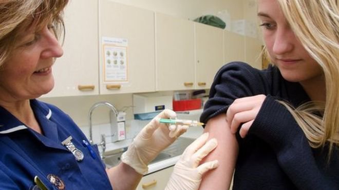 Cepljenje je učinkovito vsaj deset let. FOTO: Fb