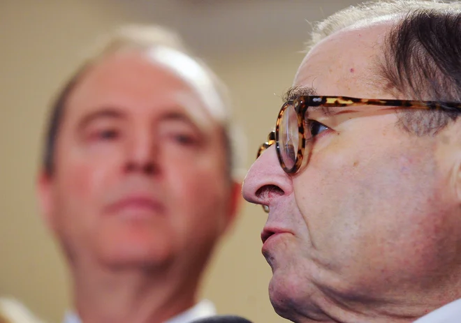 Demokratska tožilca Adam Schiff in Jerrold Nadler. FOTO: Mary Calvert/Reuters