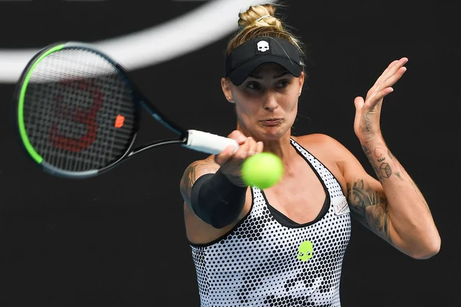 Polona Hercog je po pričakovanju izgubila z Ashleigh Barty. FOTO: AFP