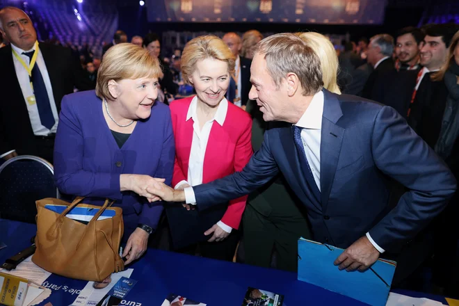 Kaj bo s Fideszom v EPP? Nekateri bi Viktorja Orbána postavili pred vrata, drugi bi ga obdžali, tretji so za vmesno rešitev. FOTO: Reuters