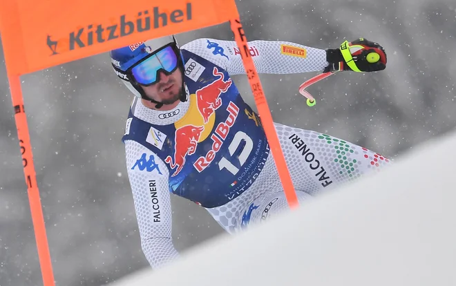 Lani je smuk v Kitzbühlu dobil Dominik Paris. Letos pa je na treningu na istem terenu predčasno končal sezono s strgano sprednjo križno vezjo v kolenu. FOTO: AFP