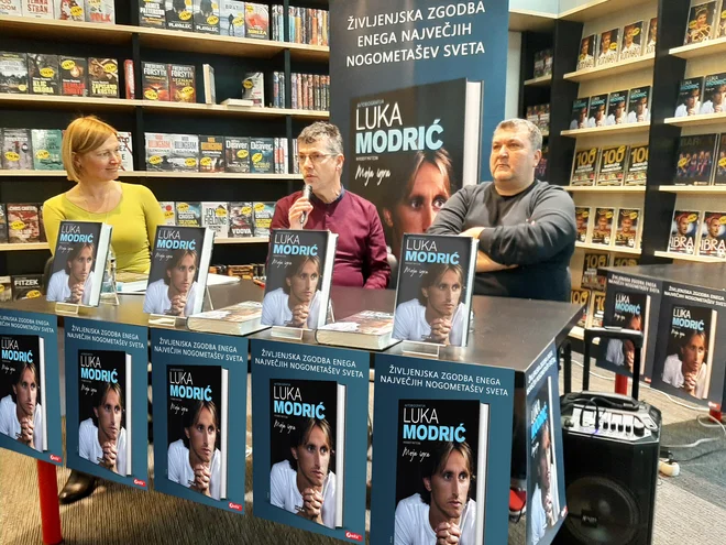 Založba Učila že vrsto let skrbi za izide biografij vrhunskih posameznikov z različnih področij človeškega delovanja. Veliko med njimi jih prihaja s športnega področja, morda še največ z nogometnih zelenic. Foto: Arhiv Učila