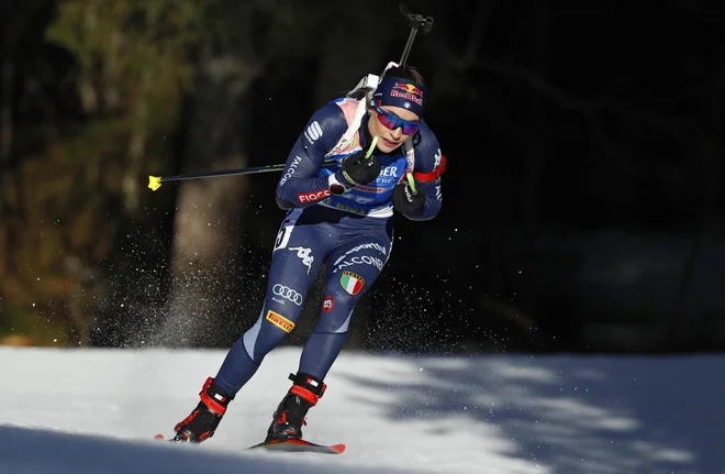 Dorothea Wierer med preizkušnjo na 15 km. FOTO: Matej Družnik<br />