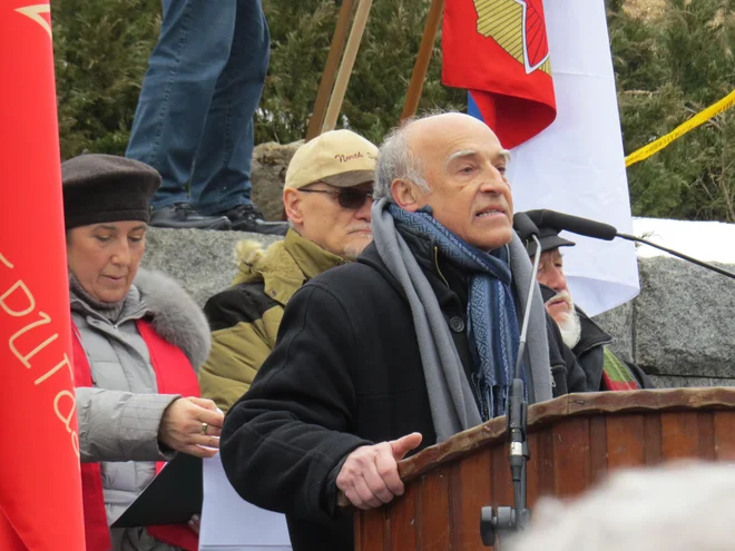 Sead Džulić, predsednik zveze borcev BiH, sicer gledališki mentor v Mostarju, je na Igmanu spregovoril o razraščanju fašizma v vseh predelih nekdanje skupne države. FOTO: Bojan Rajšek/Delo